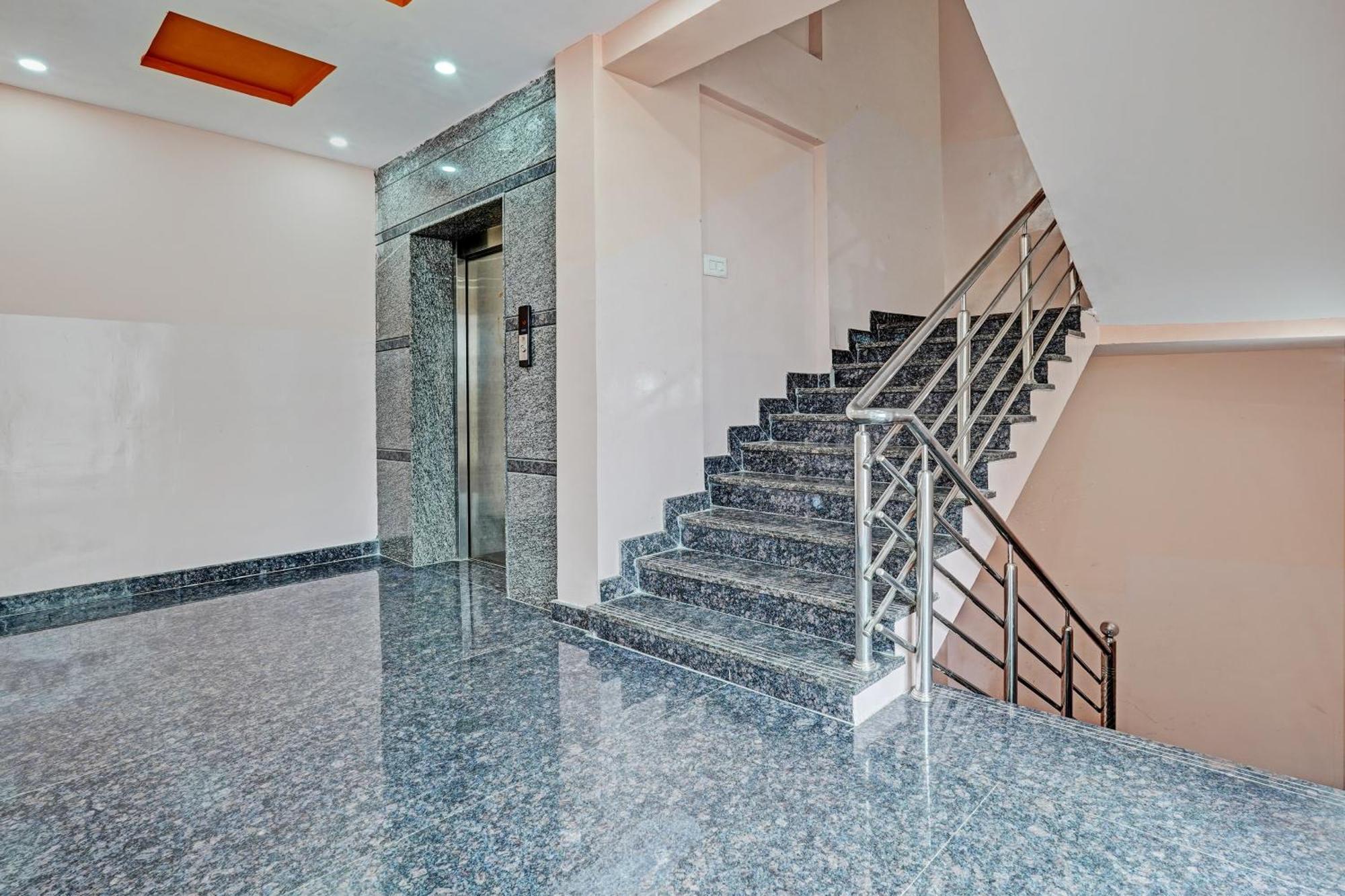 Hotel O Flagship Mr Lodge Bangalore Exterior photo